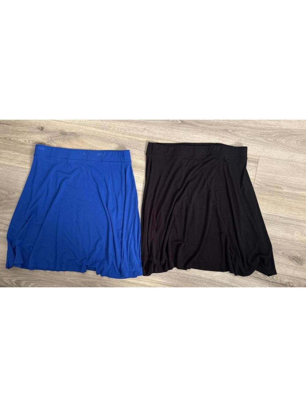 Bundle of 2 New York & Company Skirts Size XL